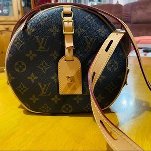 Authentic LV Boite Chapeau souple MM